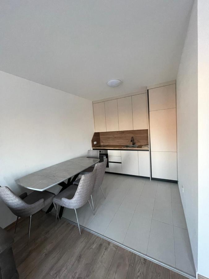 Shooter Apartments Урошевац Экстерьер фото