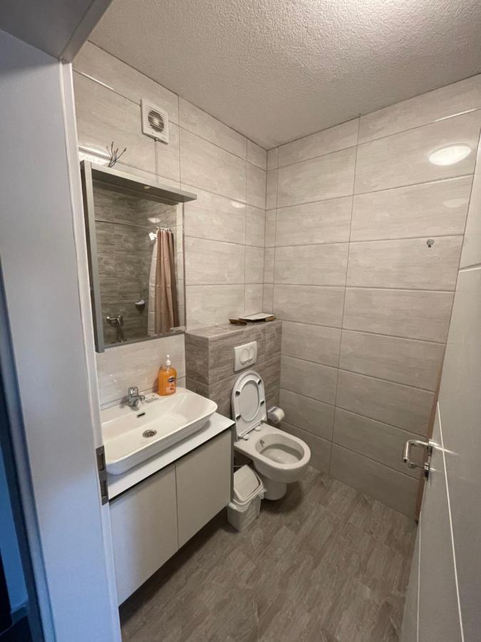 Shooter Apartments Урошевац Экстерьер фото